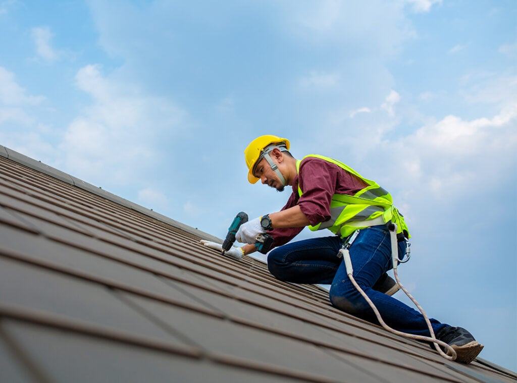 Roof replacement contractors